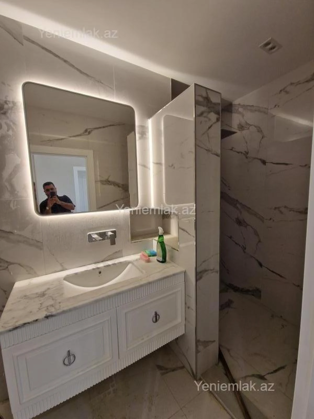 Satılır 3 otaqlı yeni tikili 154 m²