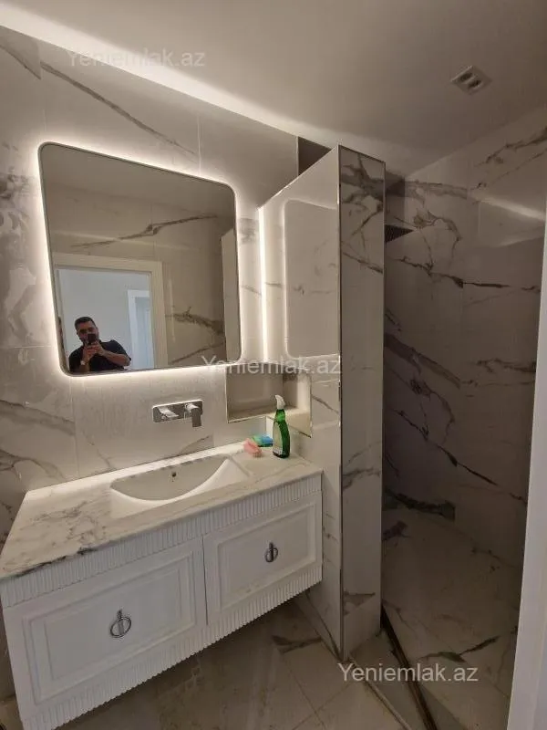 Satılır 3 otaqlı yeni tikili 154 m²