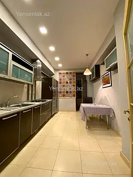 Satılır 2 otaqlı yeni tikili 95 m²