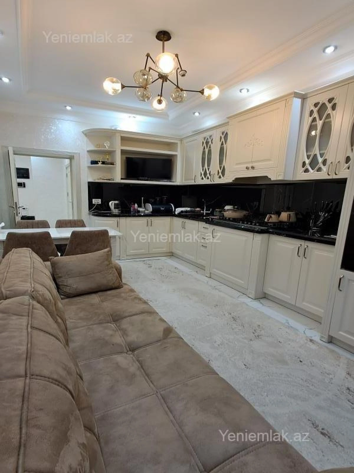 Satılır 2 otaqlı yeni tikili 88 m²