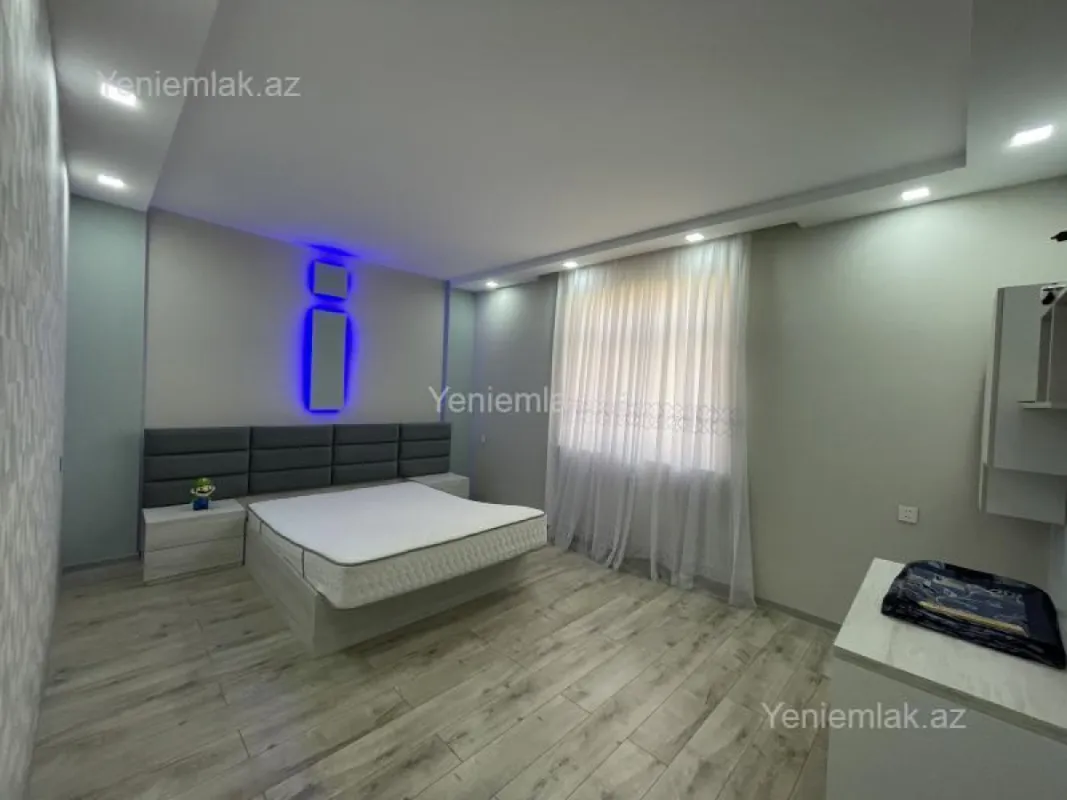 Satılır 6 otaqlı həyət evi 250 m²