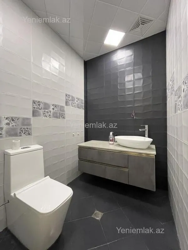 Satılır 6 otaqlı həyət evi 250 m²