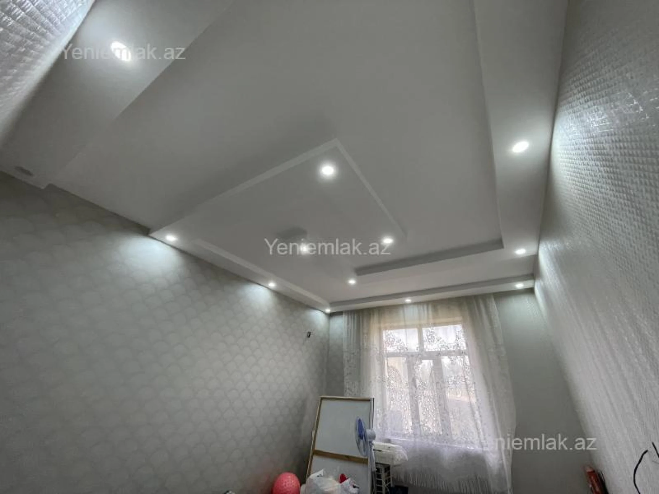 Satılır 6 otaqlı həyət evi 250 m²