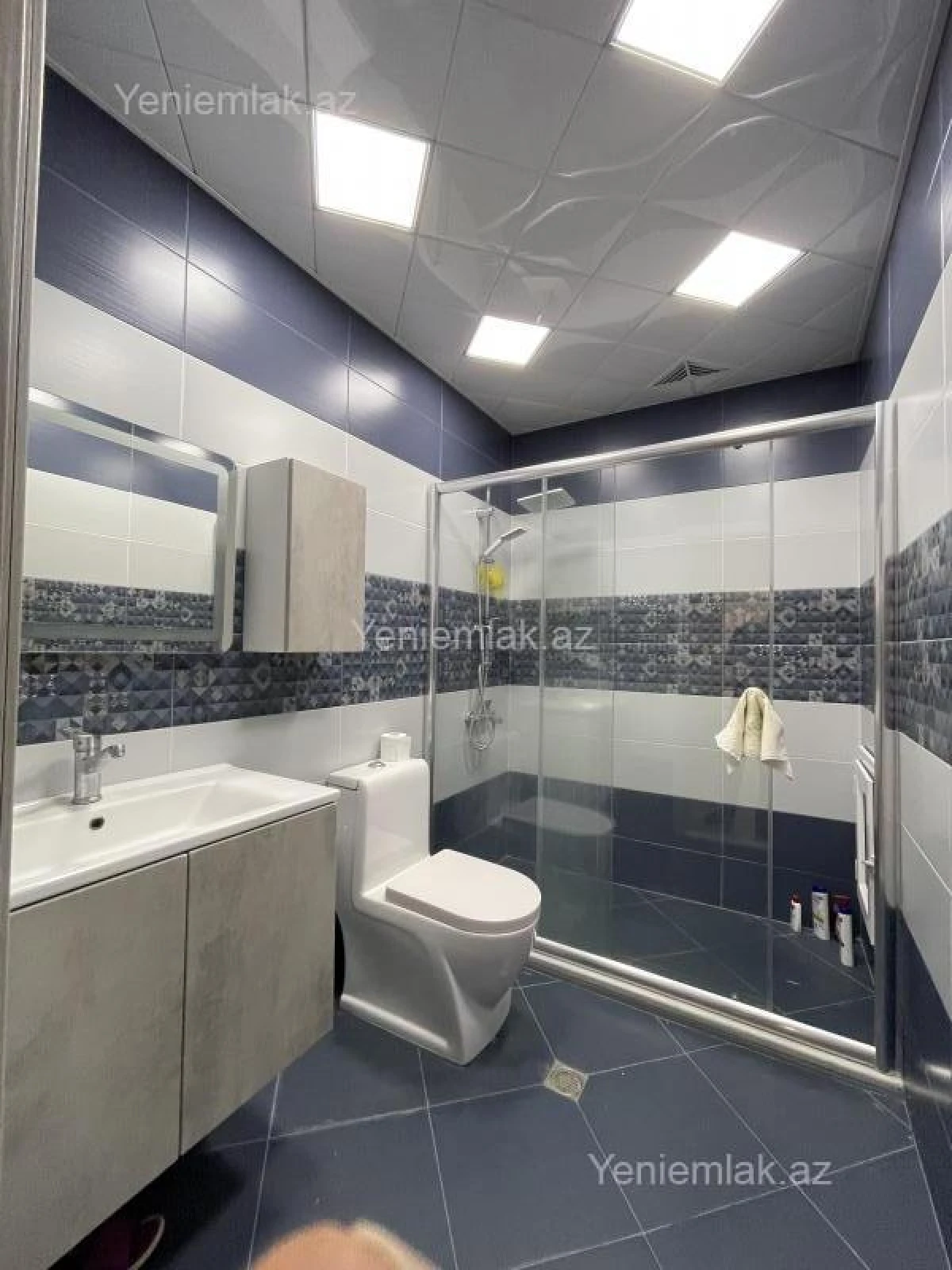 Satılır 6 otaqlı həyət evi 250 m²