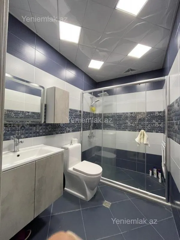 Satılır 6 otaqlı həyət evi 250 m²