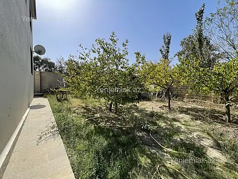 Satılır 6 otaqlı həyət evi 250 m²