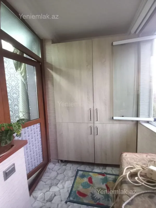 Satılır 3 otaqlı köhnə tikili 72 m²