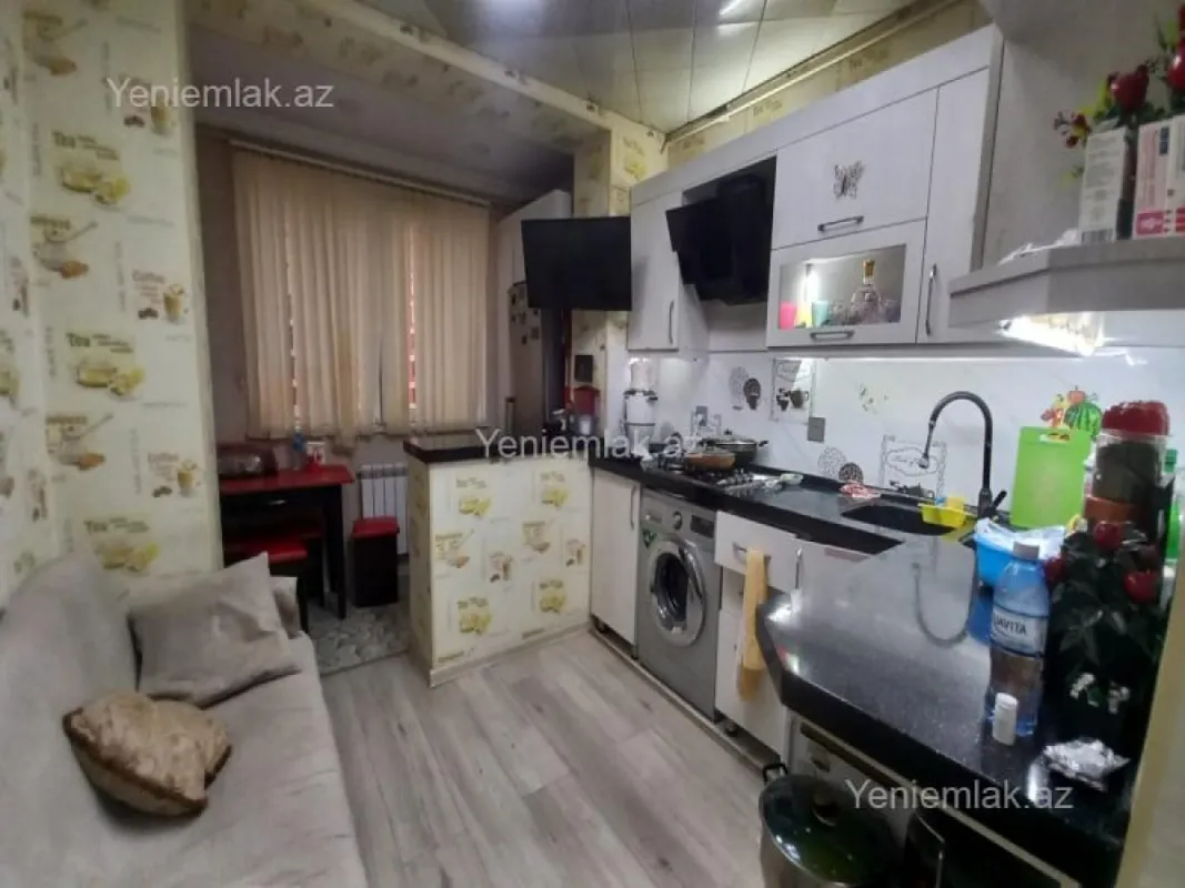 Satılır 3 otaqlı köhnə tikili 72 m²