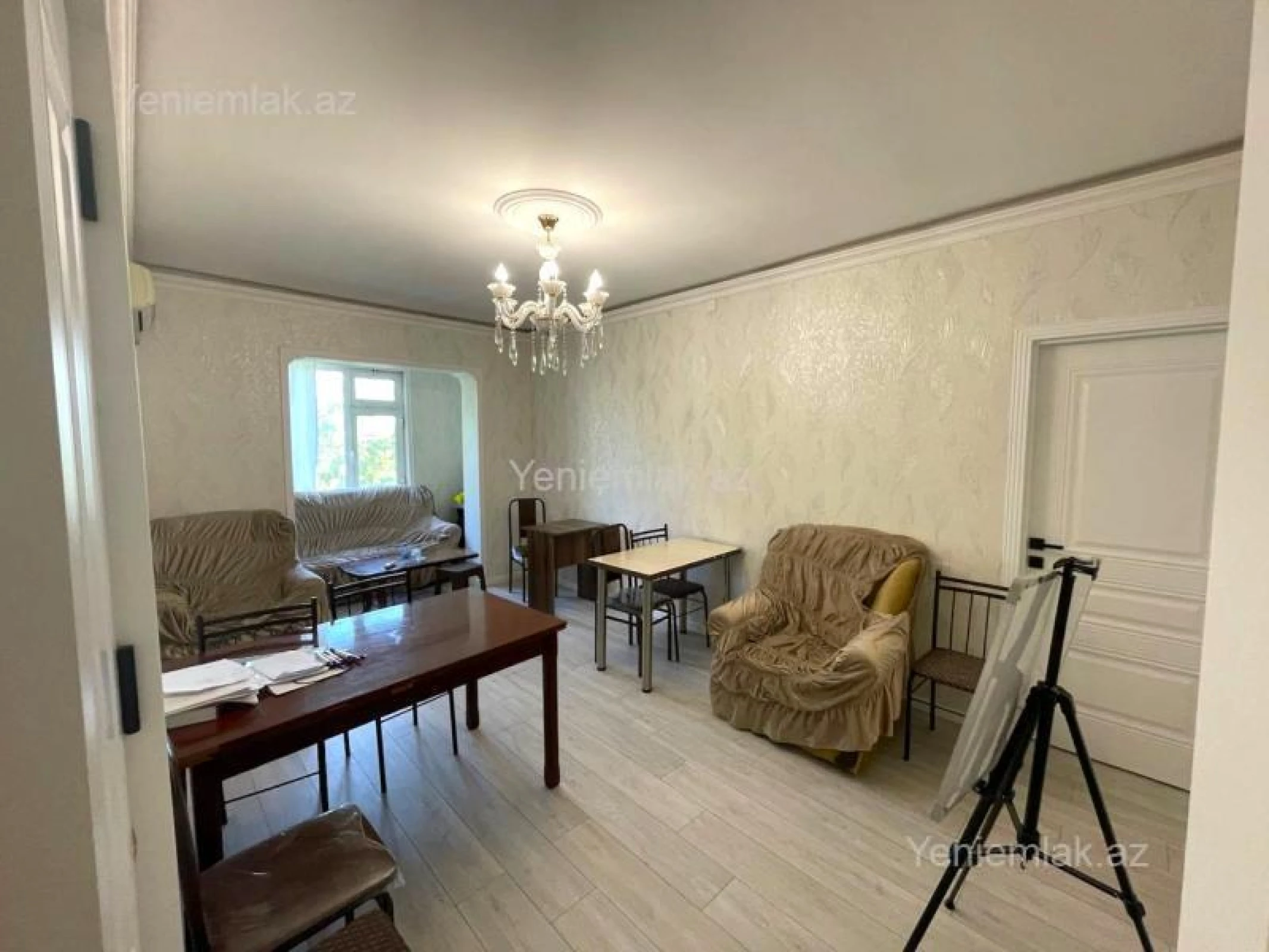 Satılır 2 otaqlı köhnə tikili 70 m²