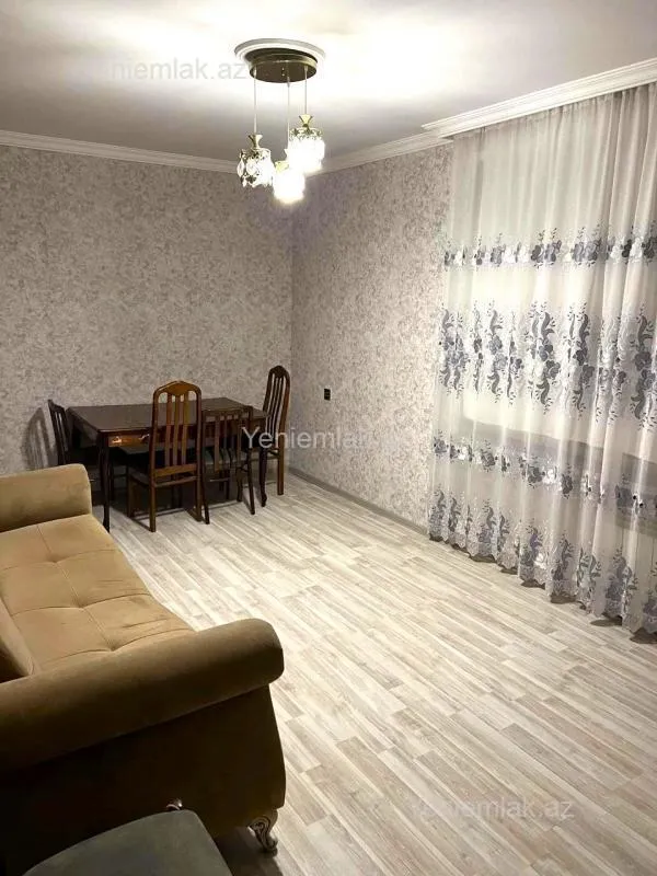 Satılır 2 otaqlı köhnə tikili 65 m²