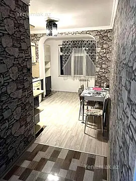Satılır 2 otaqlı köhnə tikili 65 m²