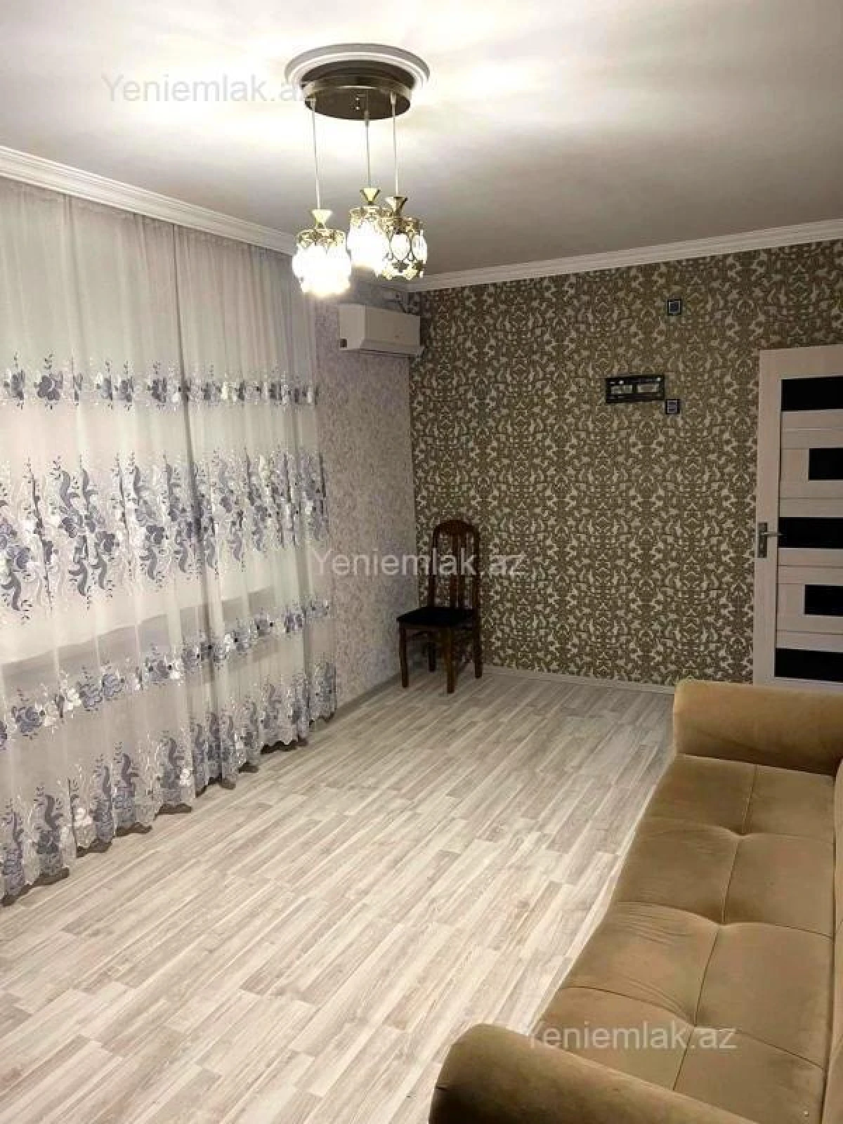 Satılır 2 otaqlı köhnə tikili 65 m²