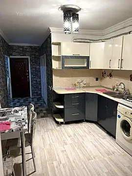 Satılır 2 otaqlı köhnə tikili 65 m²