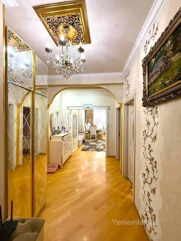 Satılır 4 otaqlı yeni tikili 115 m²