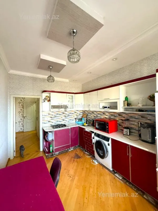 Satılır 4 otaqlı yeni tikili 115 m²