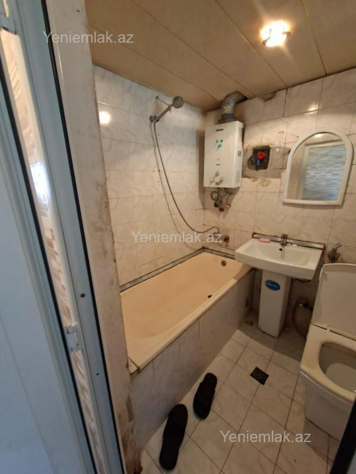 Satılır 3 otaqlı köhnə tikili 80 m²