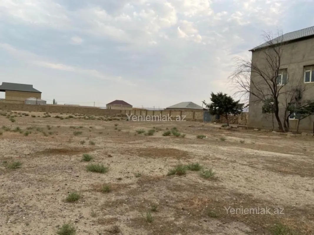 Satılır 9 otaqlı obyekt 912 m²