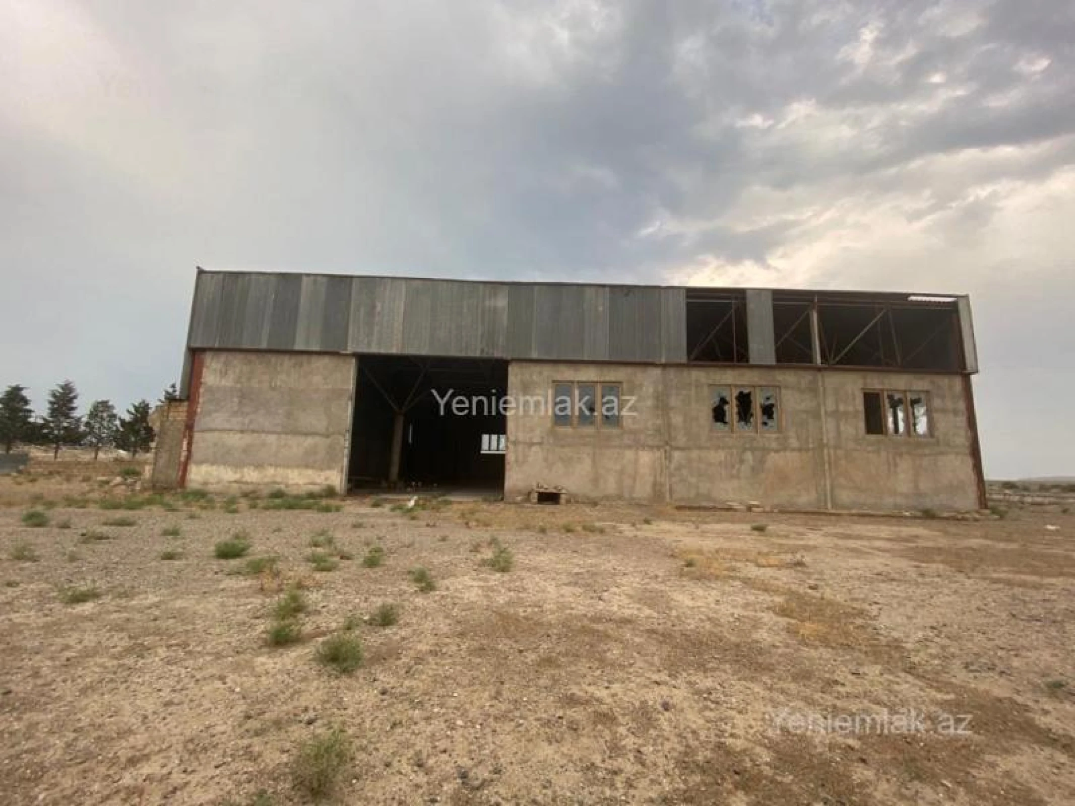 Satılır 9 otaqlı obyekt 912 m²