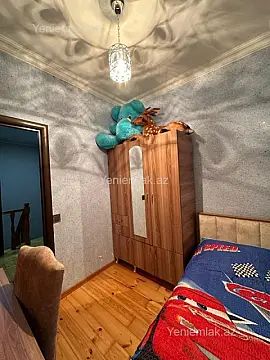 Satılır 5 otaqlı həyət evi 220 m²