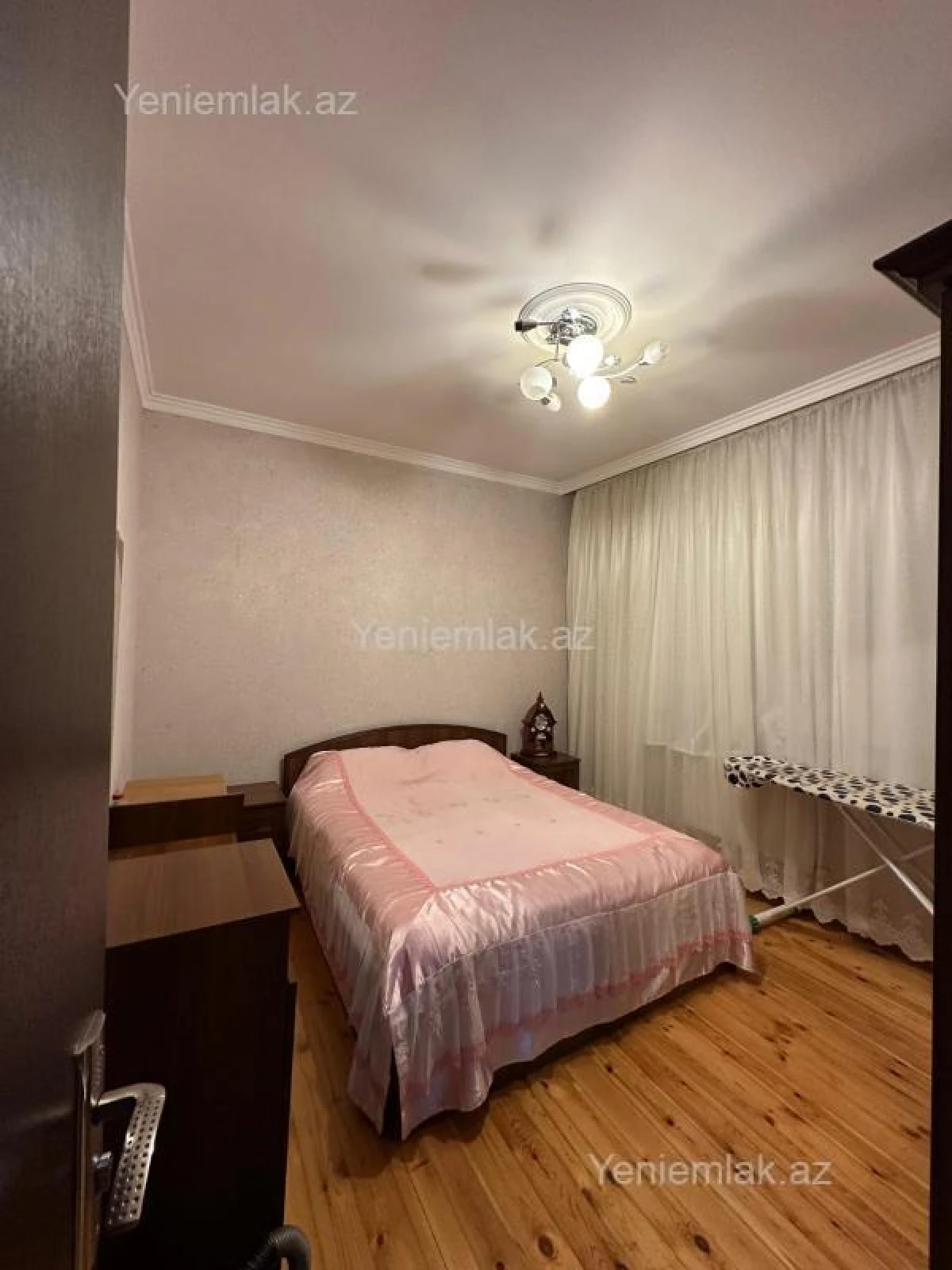Satılır 5 otaqlı həyət evi 220 m²