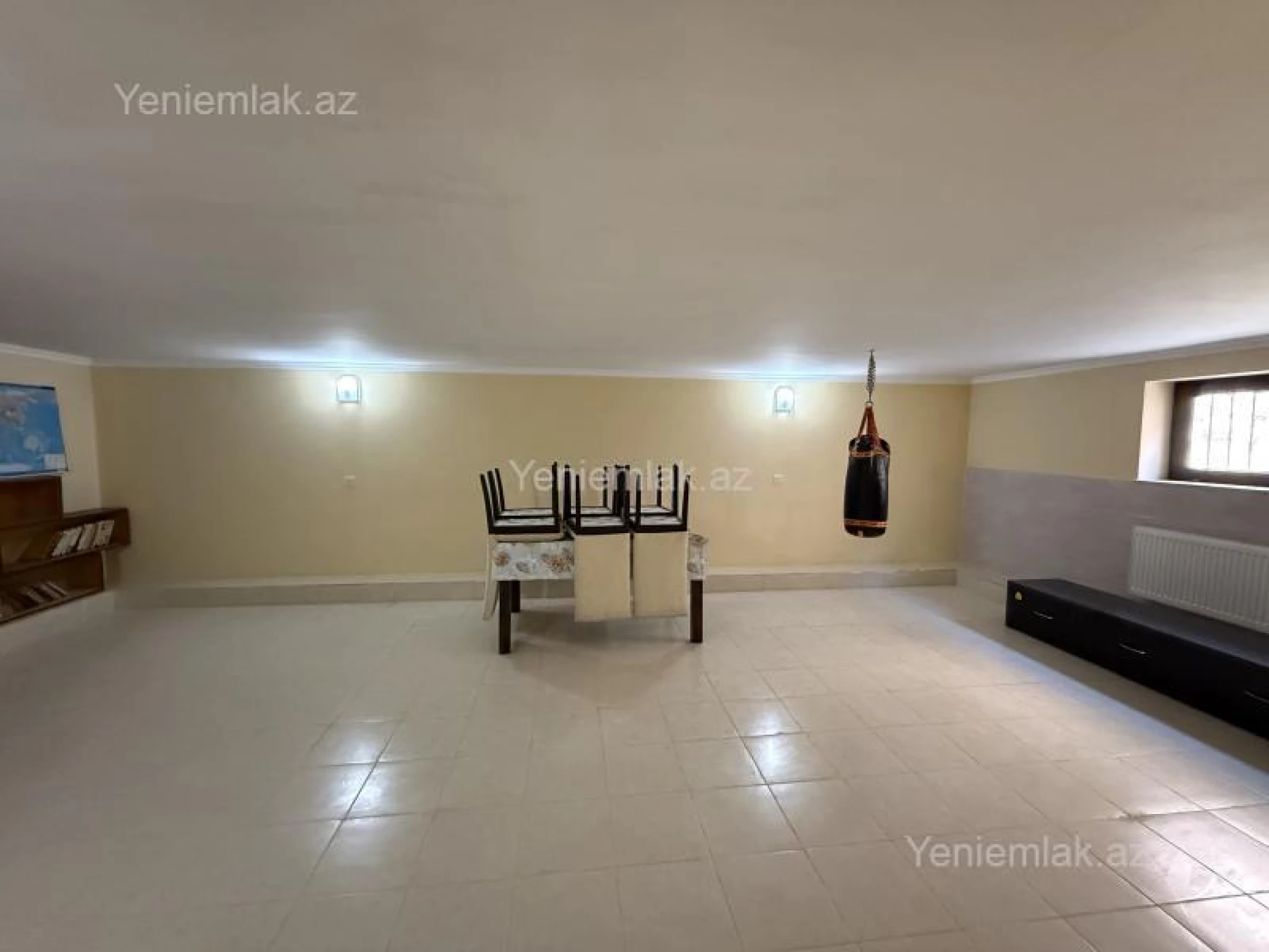 Satılır 5 otaqlı həyət evi 250 m²