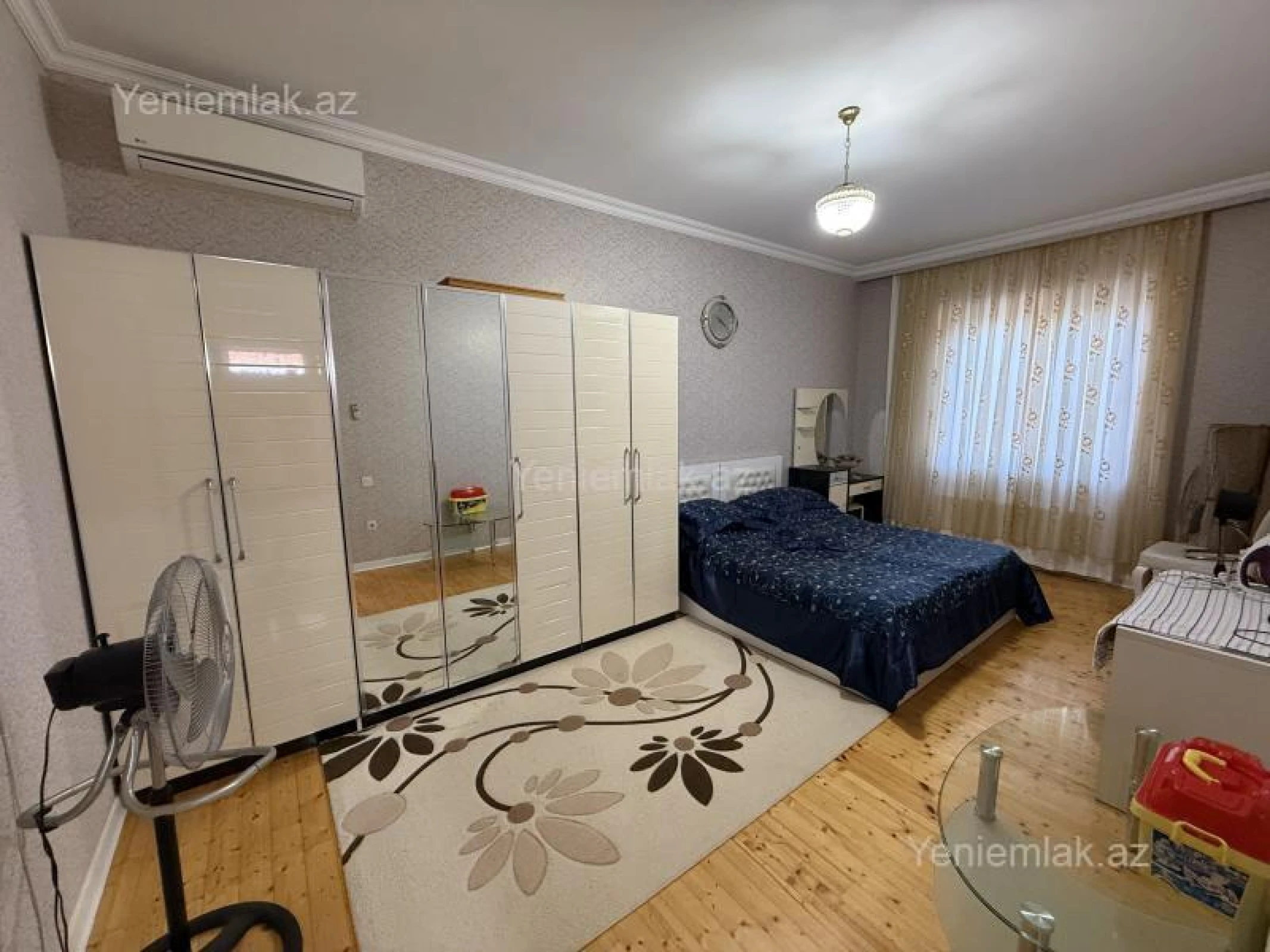 Satılır 5 otaqlı həyət evi 250 m²
