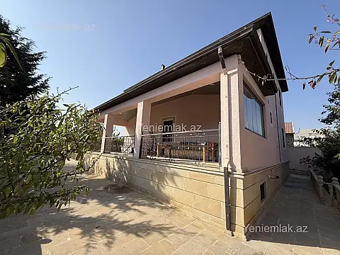 Satılır 5 otaqlı həyət evi 250 m²
