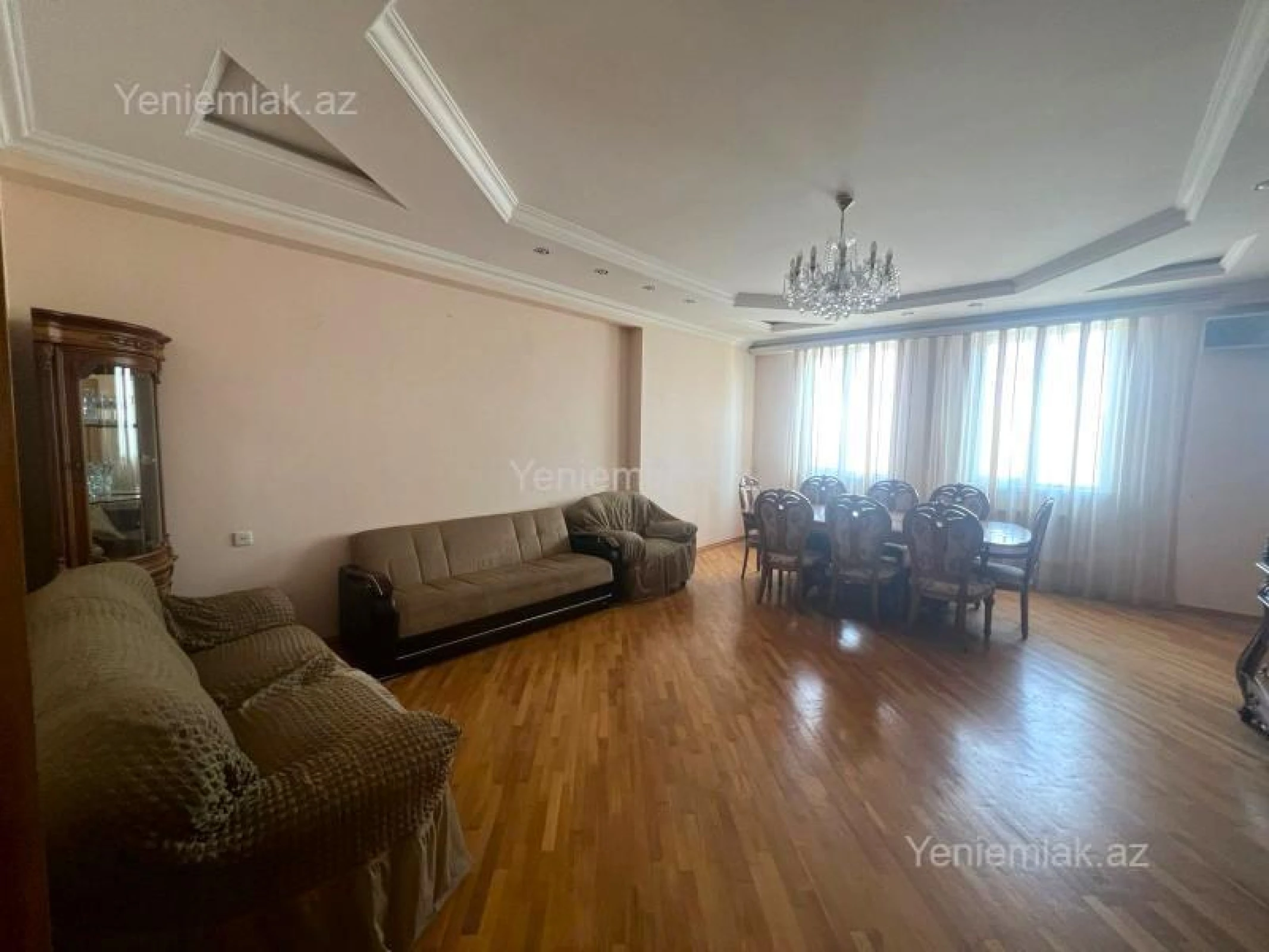 Satılır 4 otaqlı yeni tikili 160 m²