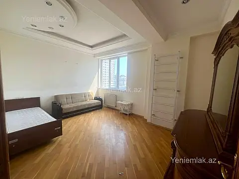 Satılır 4 otaqlı yeni tikili 160 m²