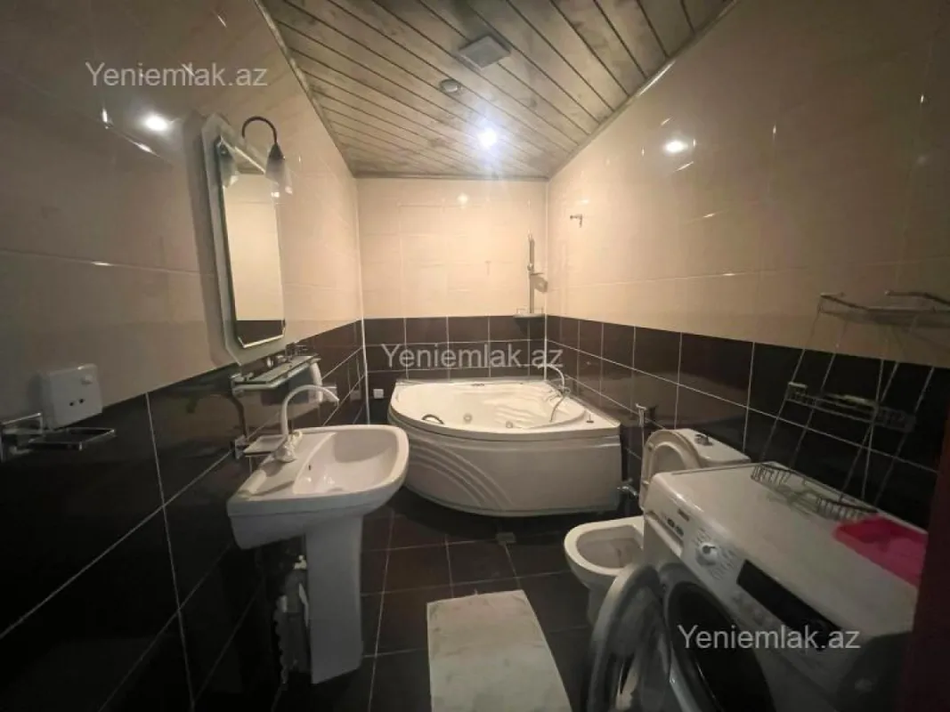 Satılır 4 otaqlı yeni tikili 160 m²