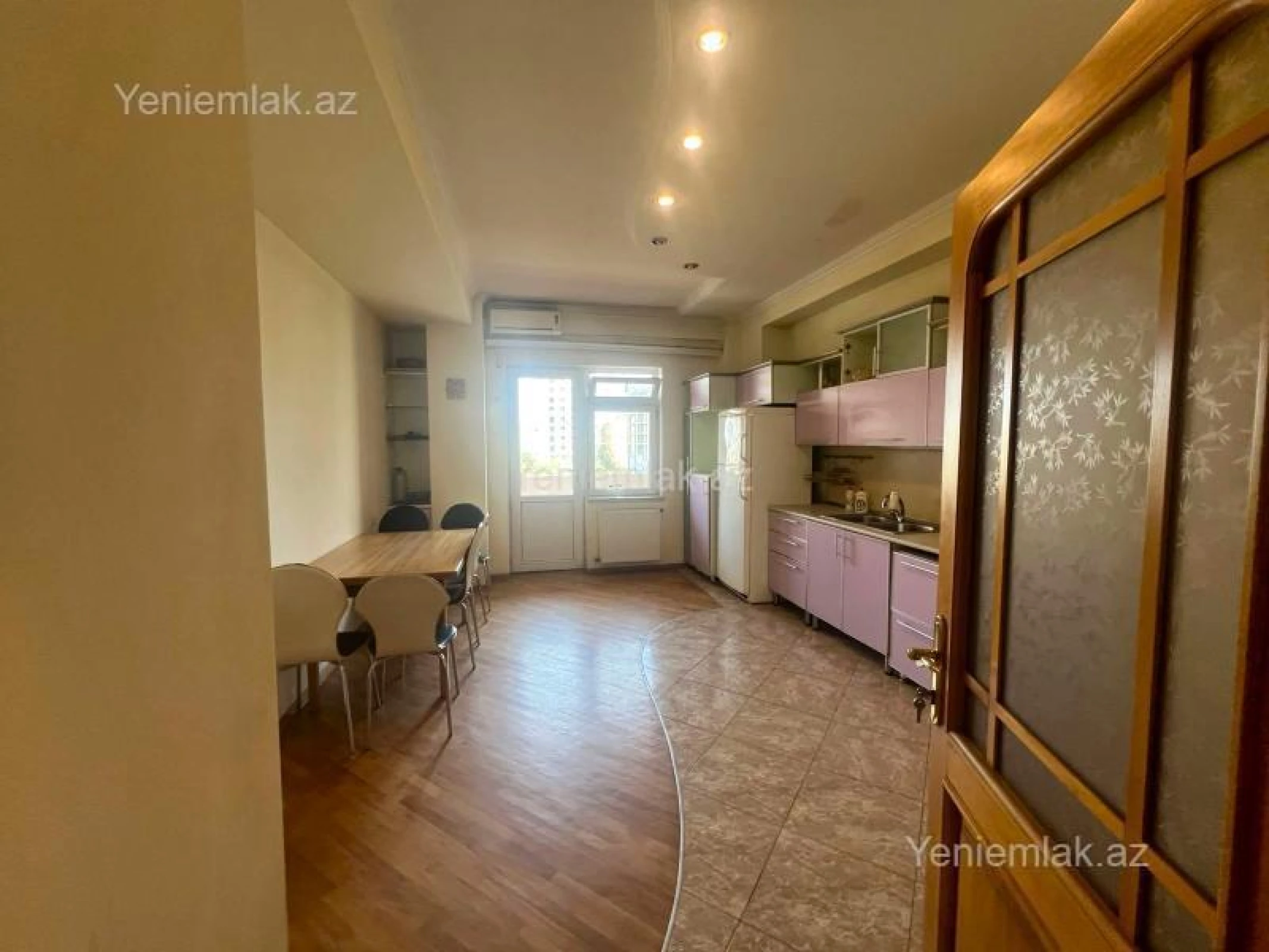 Satılır 4 otaqlı yeni tikili 160 m²