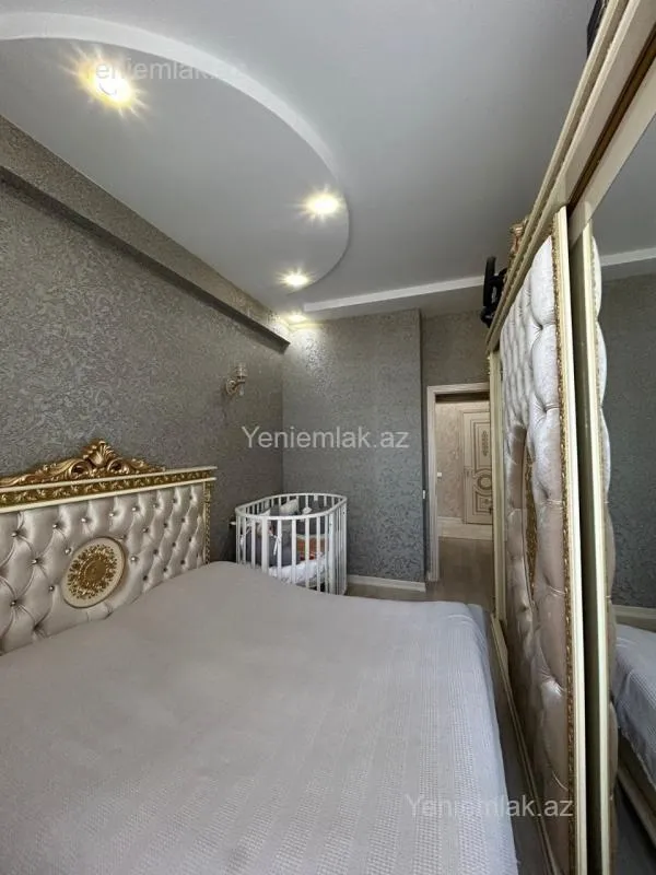 Satılır 2 otaqlı yeni tikili 78 m²