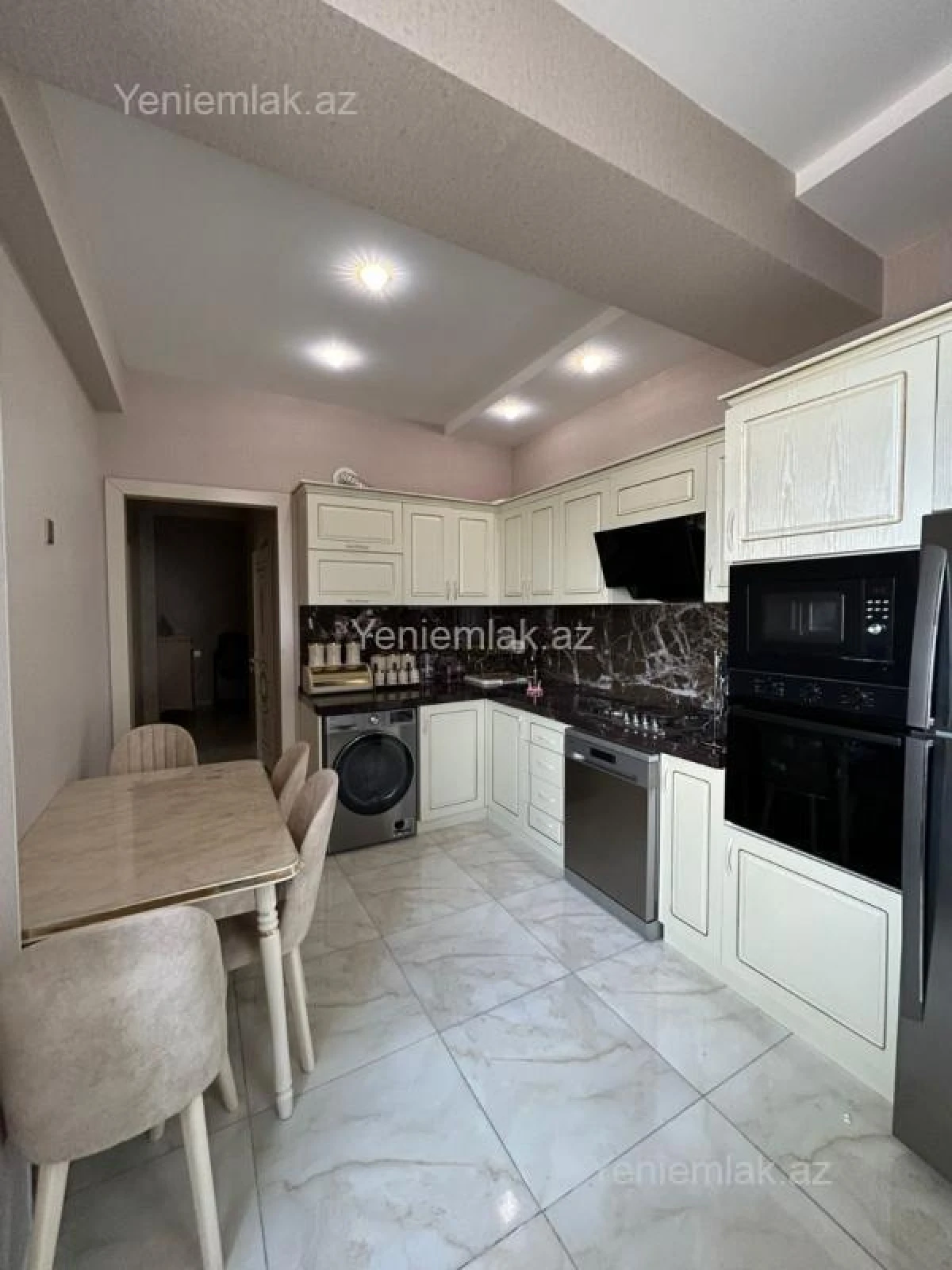 Satılır 2 otaqlı yeni tikili 78 m²