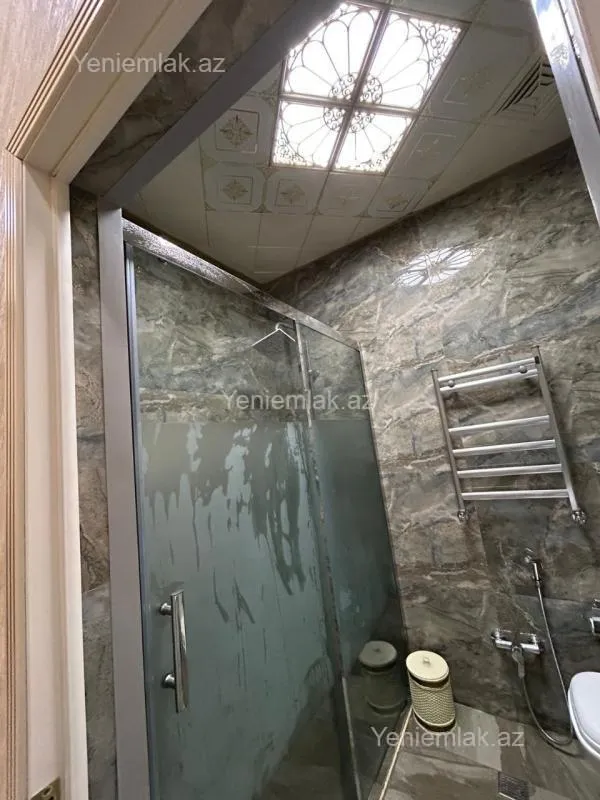 Satılır 2 otaqlı yeni tikili 78 m²