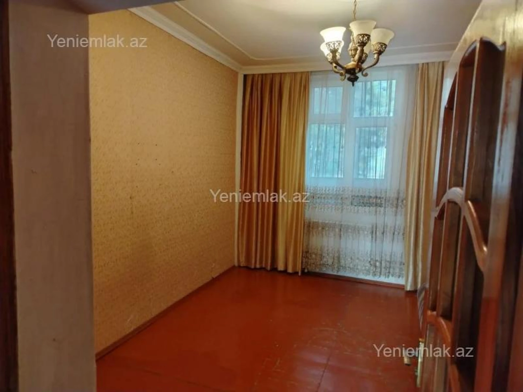 Satılır 3 otaqlı köhnə tikili 70 m²