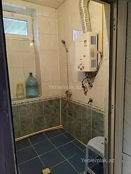 Satılır 3 otaqlı köhnə tikili 70 m²