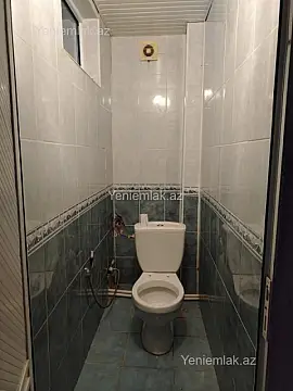 Satılır 3 otaqlı köhnə tikili 70 m²