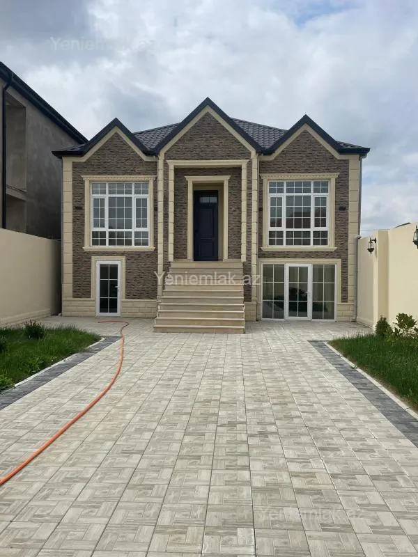 Satılır 4 otaqlı həyət evi 110 m²