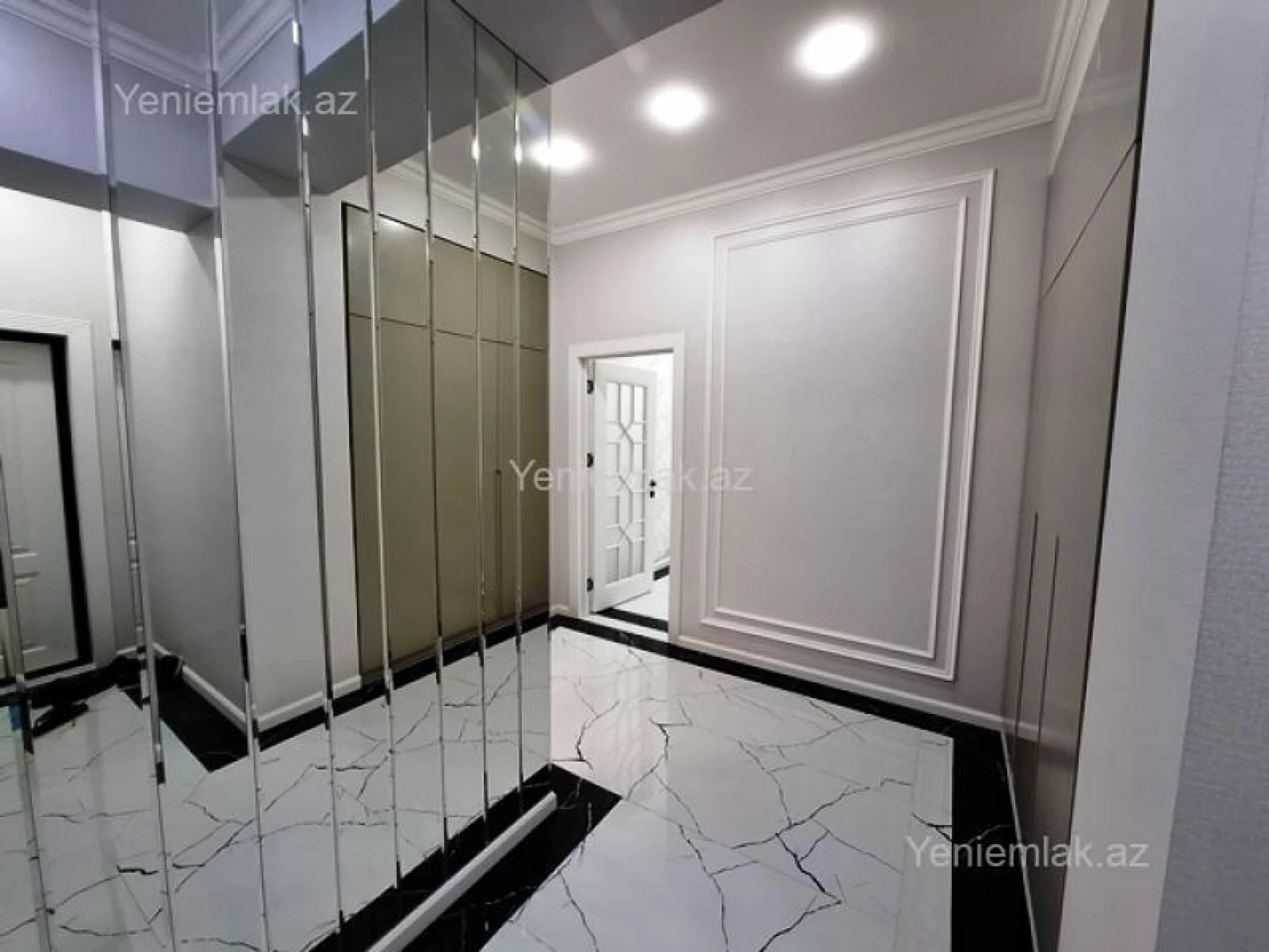 Satılır 2 otaqlı yeni tikili 77 m²