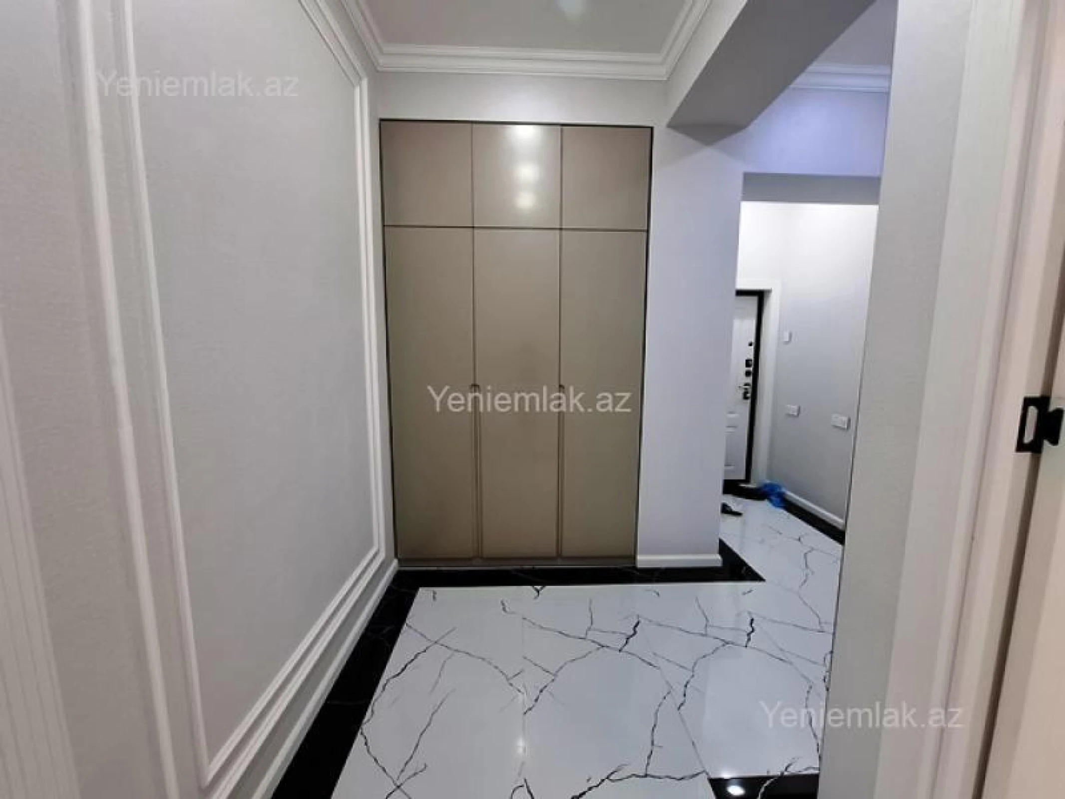 Satılır 2 otaqlı yeni tikili 77 m²