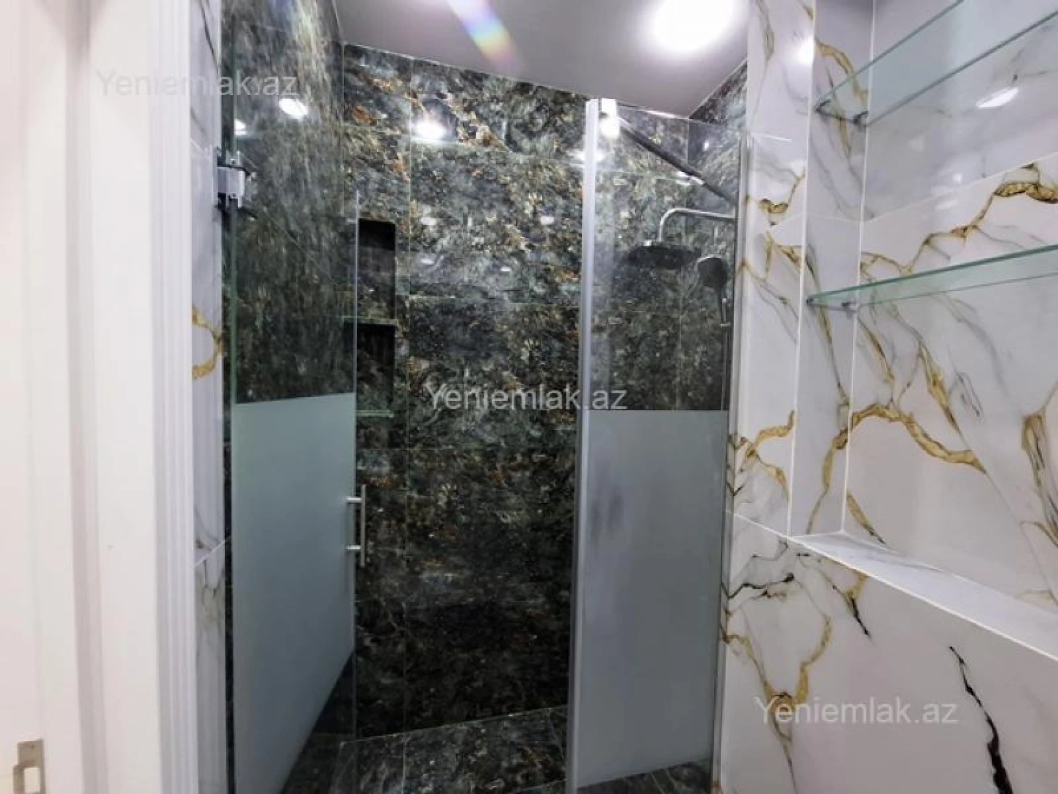 Satılır 2 otaqlı yeni tikili 77 m²
