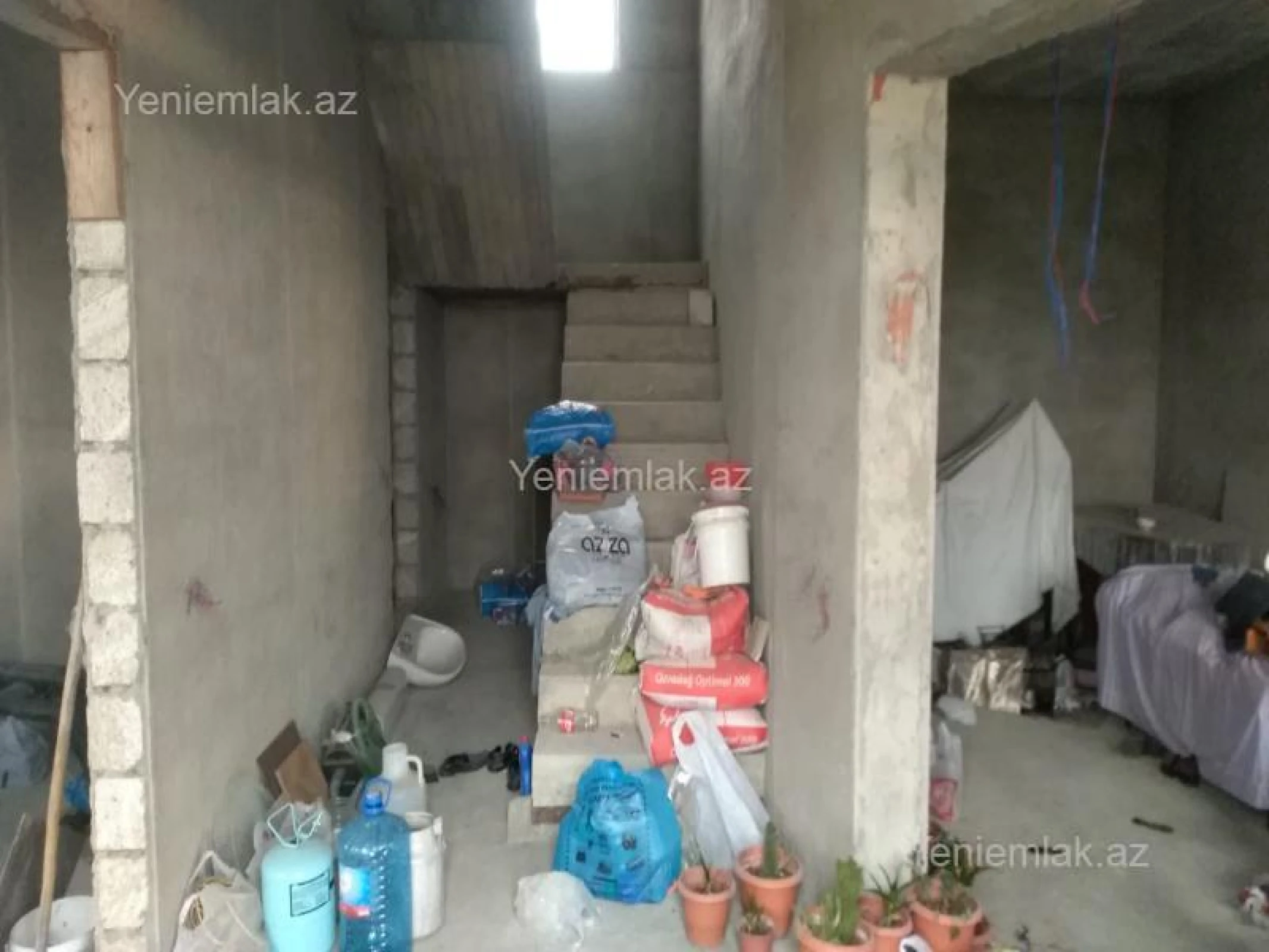 Satılır 5 otaqlı həyət evi 120 m²