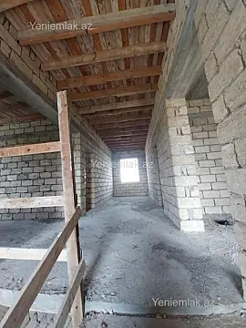 Satılır 6 otaqlı həyət evi 300 m²