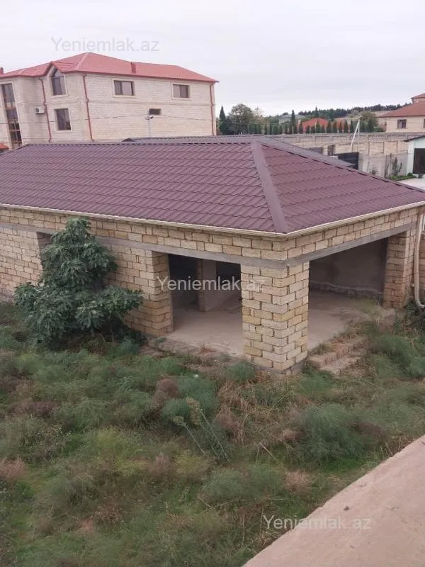 Satılır 8 otaqlı həyət evi 570 m²