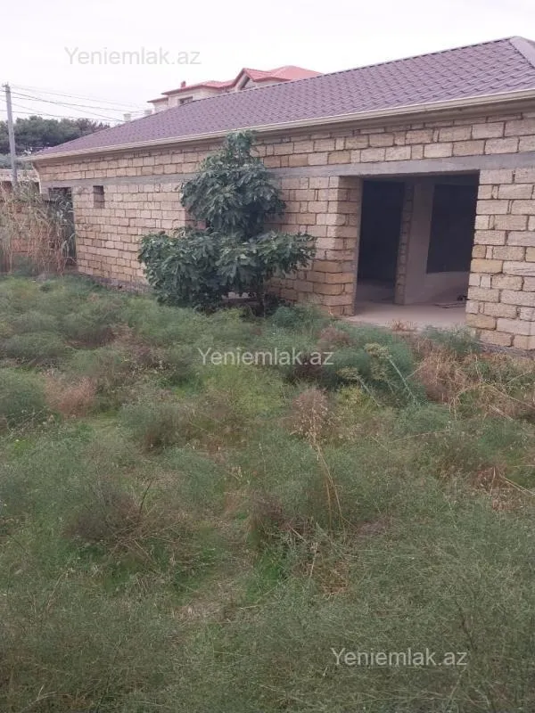 Satılır 8 otaqlı həyət evi 570 m²