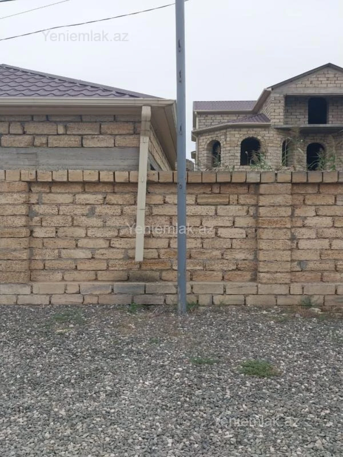 Satılır 8 otaqlı həyət evi 570 m²