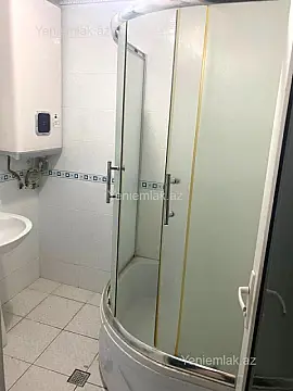 Satılır 1 otaqlı köhnə tikili 40 m²
