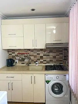 Satılır 1 otaqlı köhnə tikili 40 m²