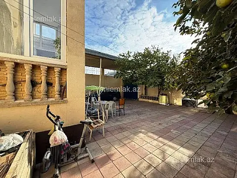 Satılır 5 otaqlı həyət evi 200 m²