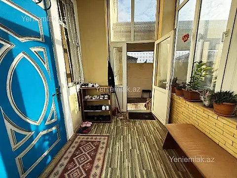 Satılır 5 otaqlı həyət evi 200 m²